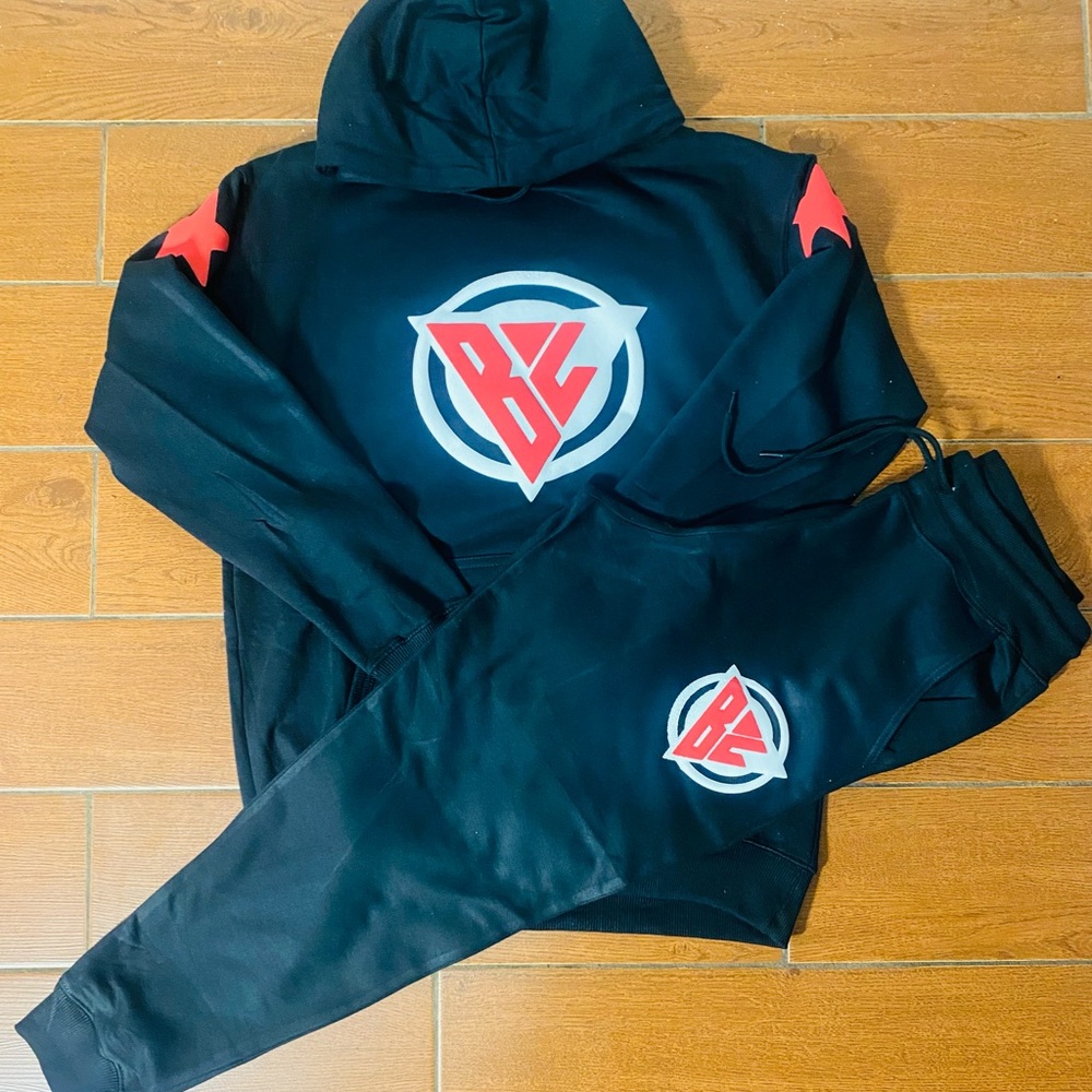 Sweatsuit - Picture 2 of 3